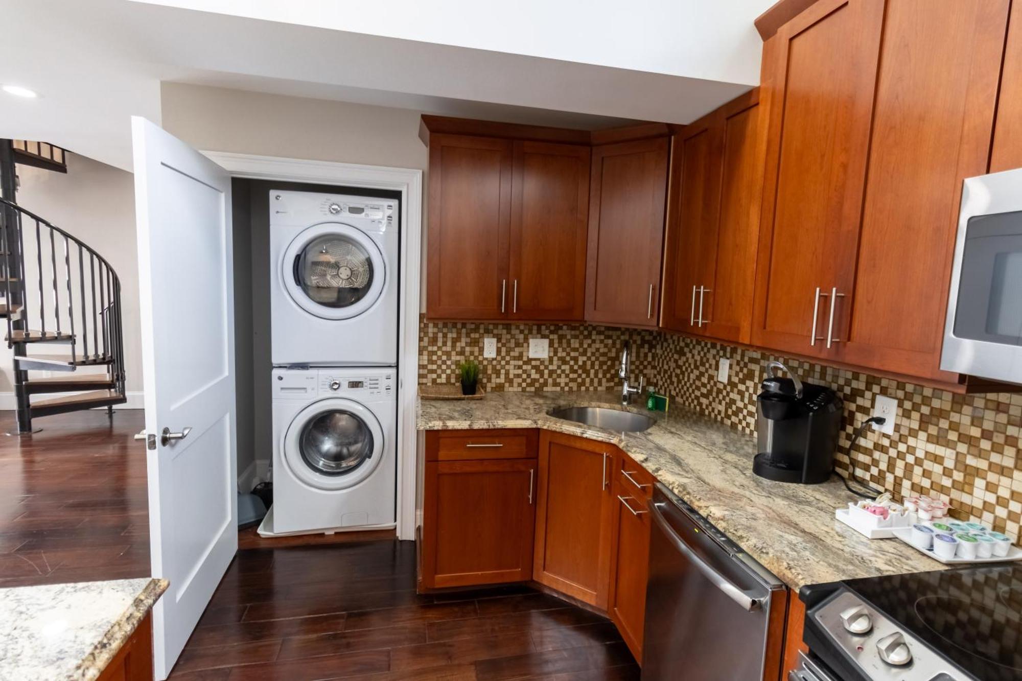 The Newport Lofts - 543 Thames Streetアパートメント エクステリア 写真